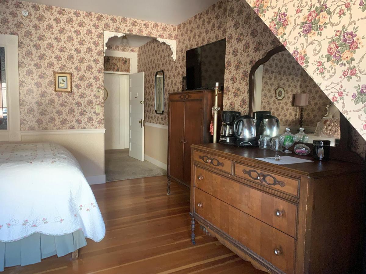 Haterleigh Heritage Inn Victoria Esterno foto