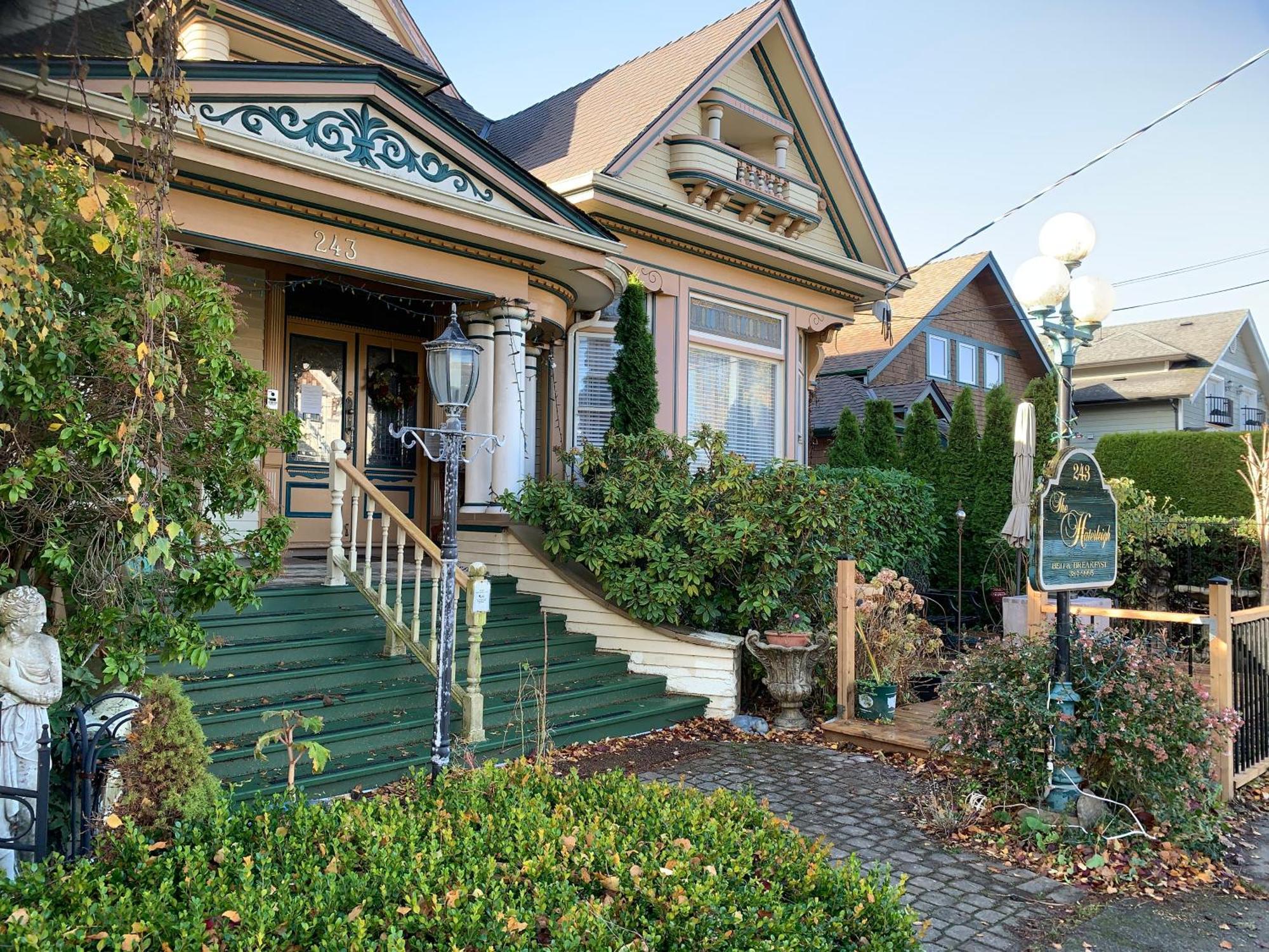Haterleigh Heritage Inn Victoria Esterno foto