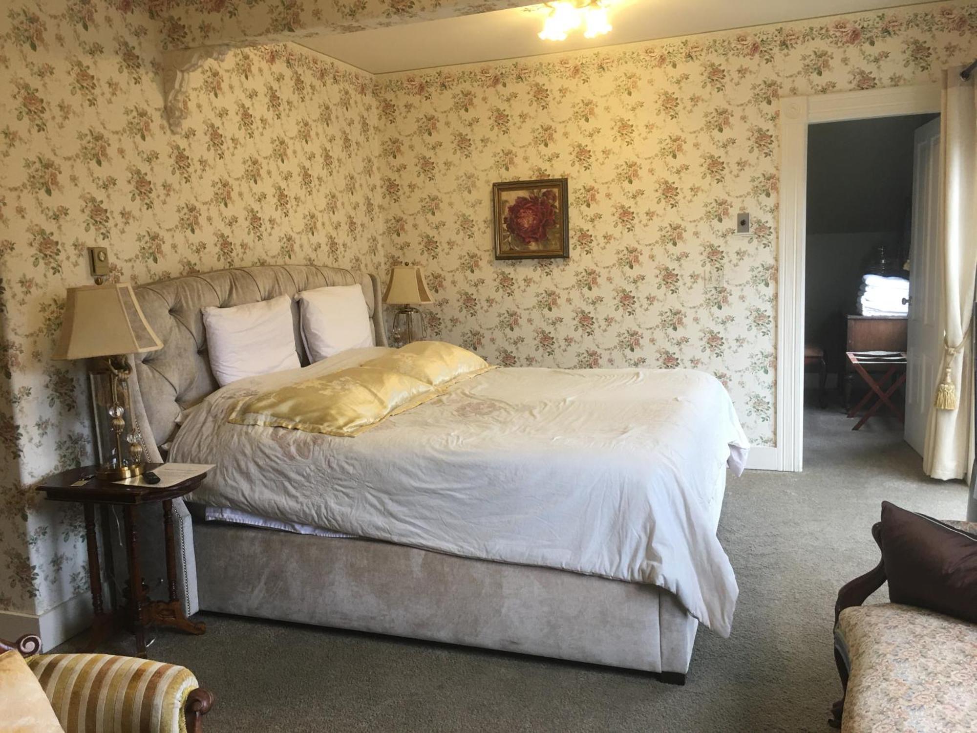 Haterleigh Heritage Inn Victoria Esterno foto