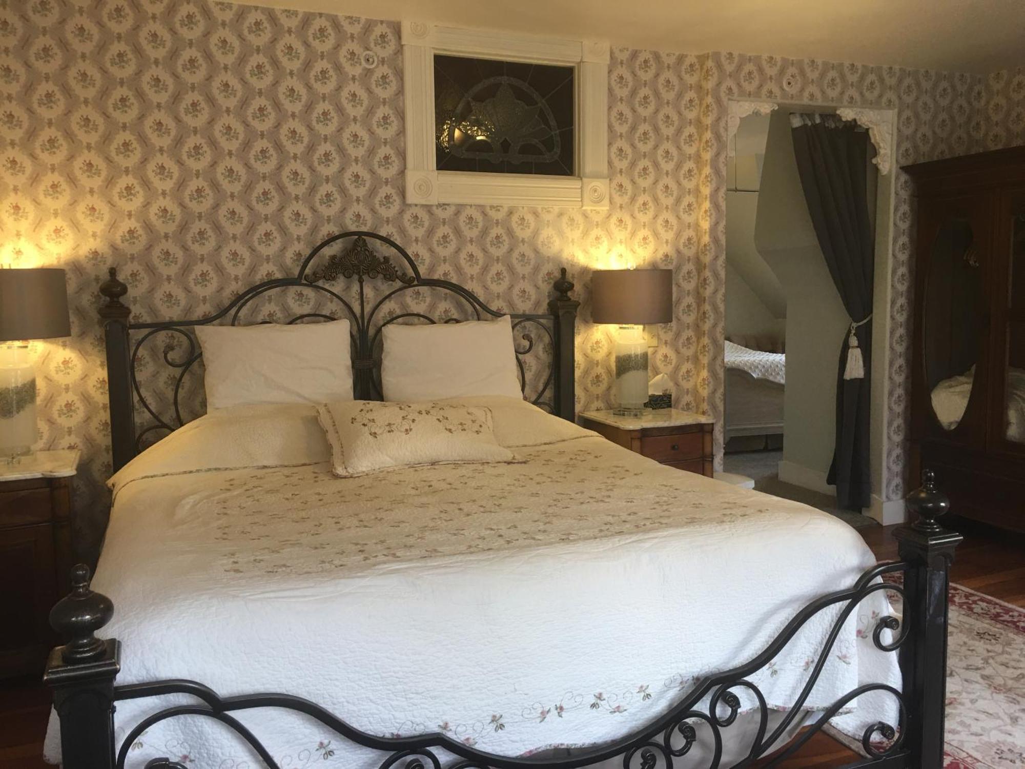 Haterleigh Heritage Inn Victoria Esterno foto